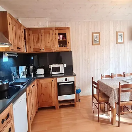 Family In Northern Alps Apartment *