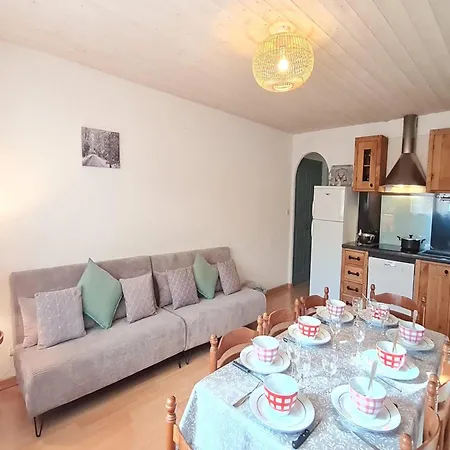 Apartment Family In Northern Alps